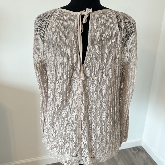 Lauren Conrad Lace Beige Open Shoulder Blouse - Picture 3 of 13